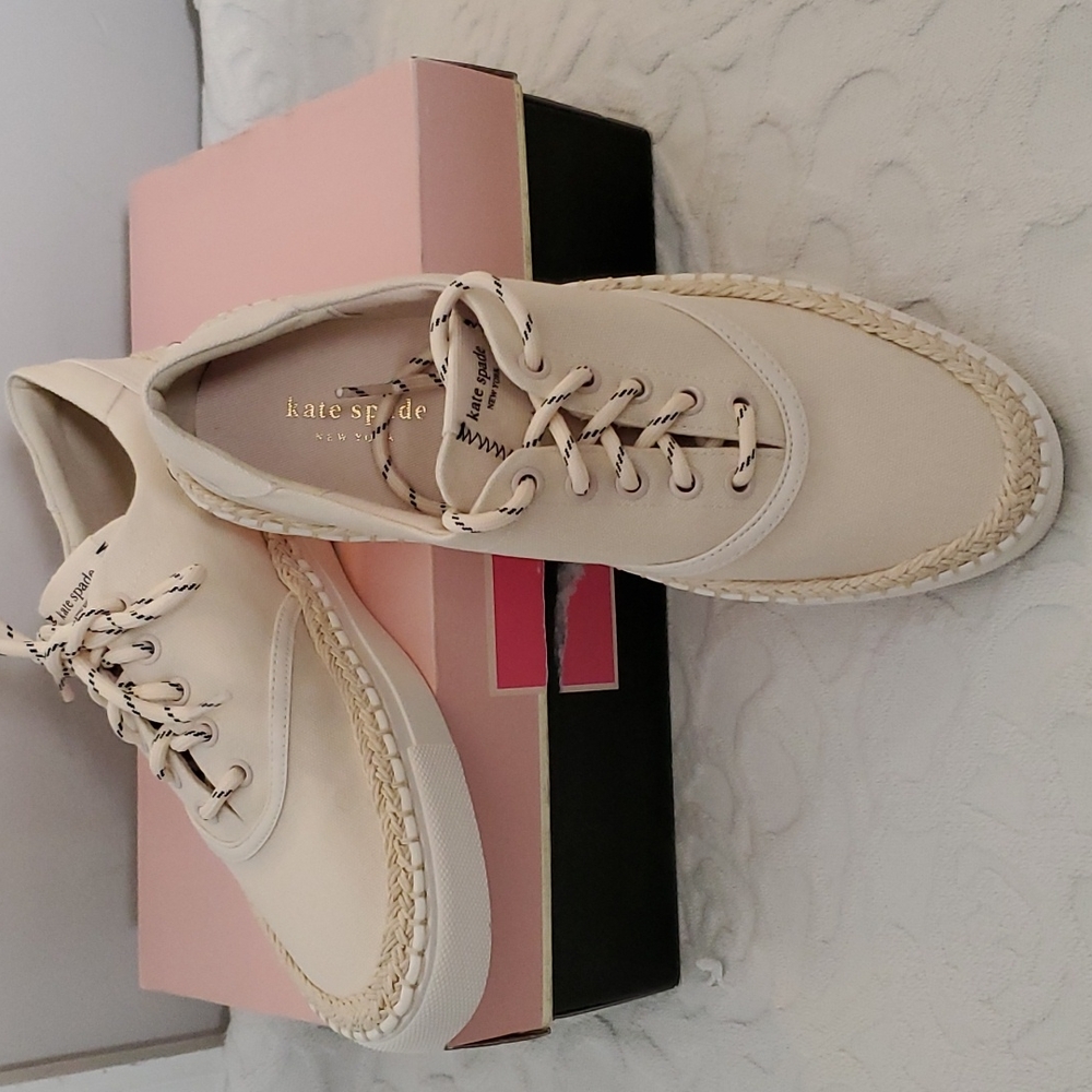 Kate Spade boat party canvas 6.5 B parchment